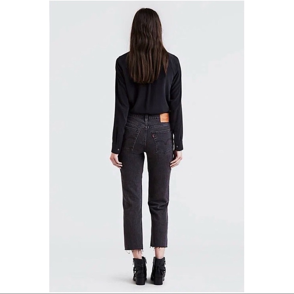 Levi’s Loose Straight Cropped Raw Hem Wide Leg Jeans - Black